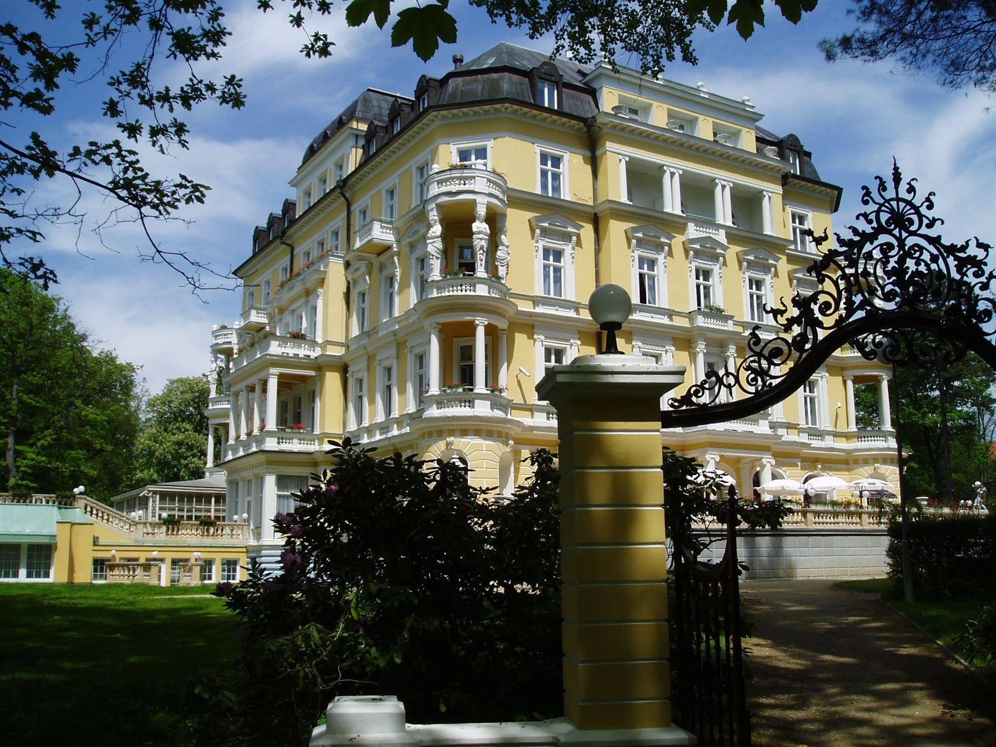Imperial Spa&Kurhotel Františkovy Lázně Exterior foto